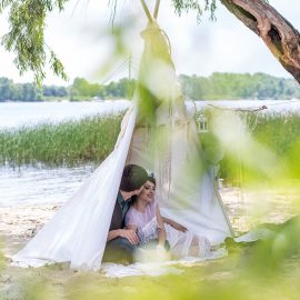 Love Story идеи позы фотограф Киев Марина Праздничная на фотосессию