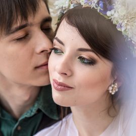 Love Story идеи позы фотограф Киев Марина Праздничная на фотосессию