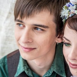 Love Story идеи позы фотограф Киев Марина Праздничная на фотосессию