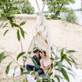 Love Story идеи позы фотограф Киев Марина Праздничная на фотосессию