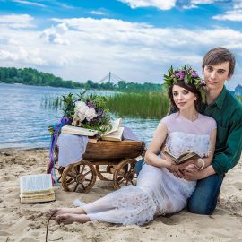 Love story фотограф Киев предсвадебная фотосъемка до свадебная фотосессия бохо у реки на Днепре