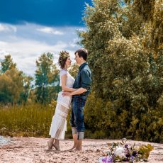 фотосессия Киев фотограф Марина Праздничная Love story у реки на берегу Днепра