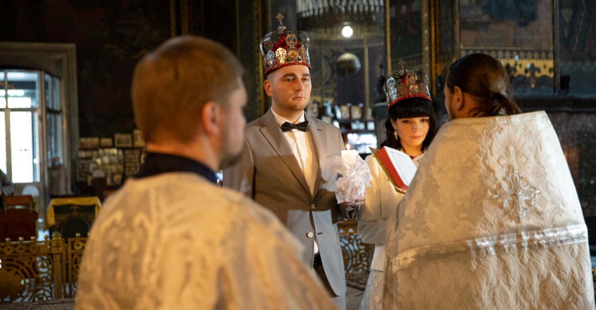 Kogda_i_v_kakie_dni_luchshe_venchatsja_v_cerkvi