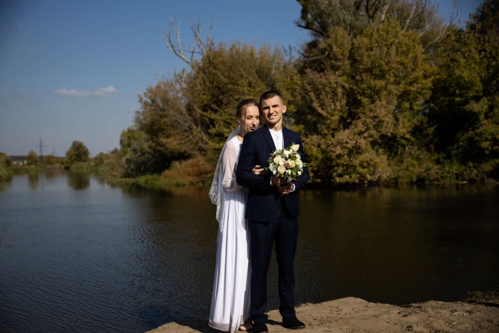 Весільна фотосесія на набережній 
