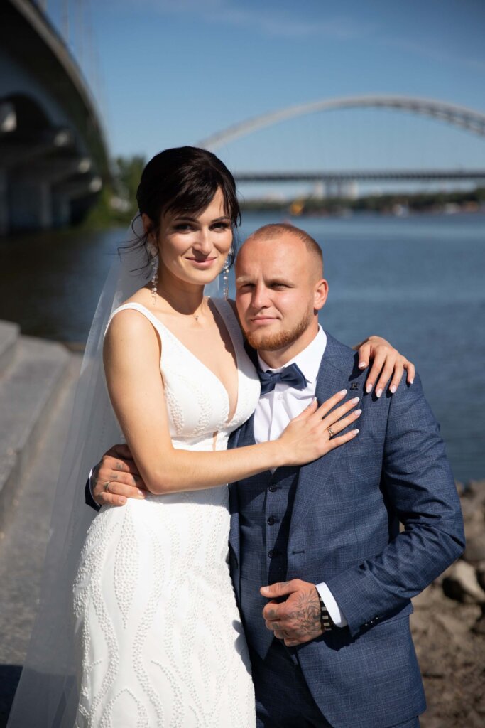 Весільна фотосесія на набережній 